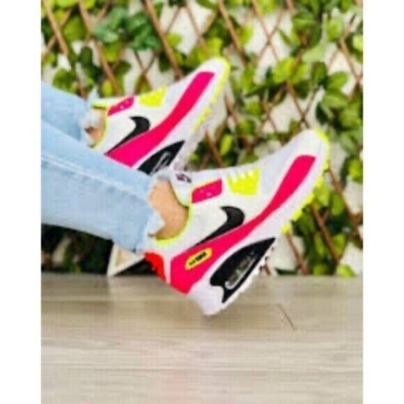 Nike Air Max 90 Pink Volt Sneakers - Picture 7 of 7